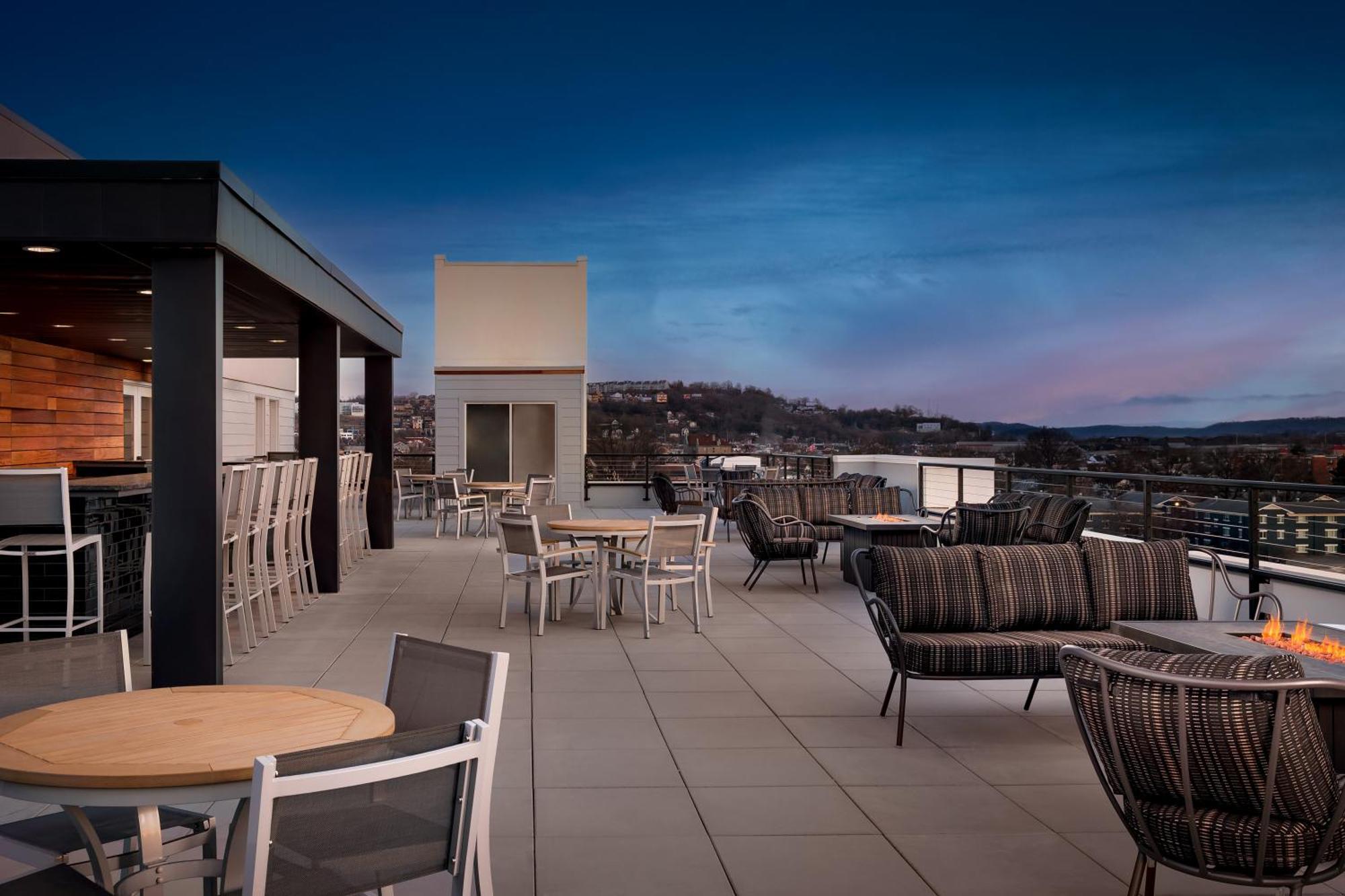 Homewood Suites By Hilton Newport Cincinnati Eksteriør billede